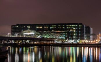 141214 Berlin Hauptbahnhof bei Nacht