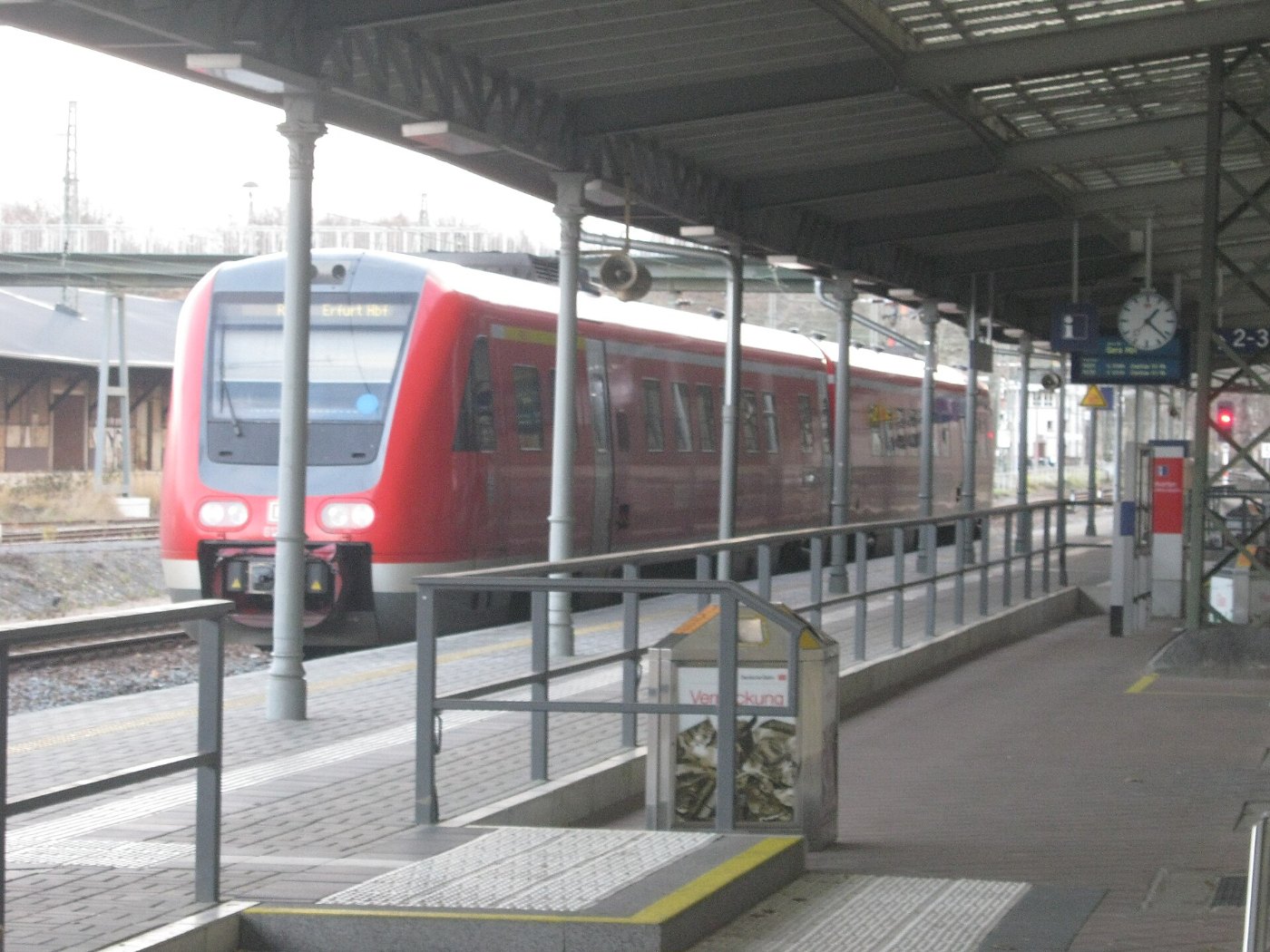 MKBler 592 Bahnhof Altenburg