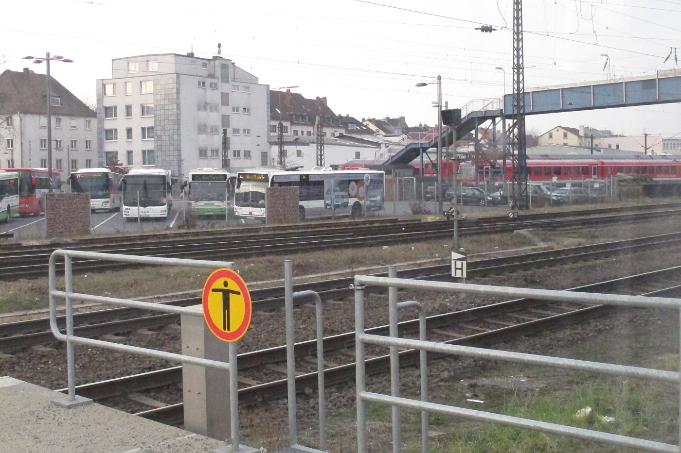 Aschaffenburg Hbf panoramio