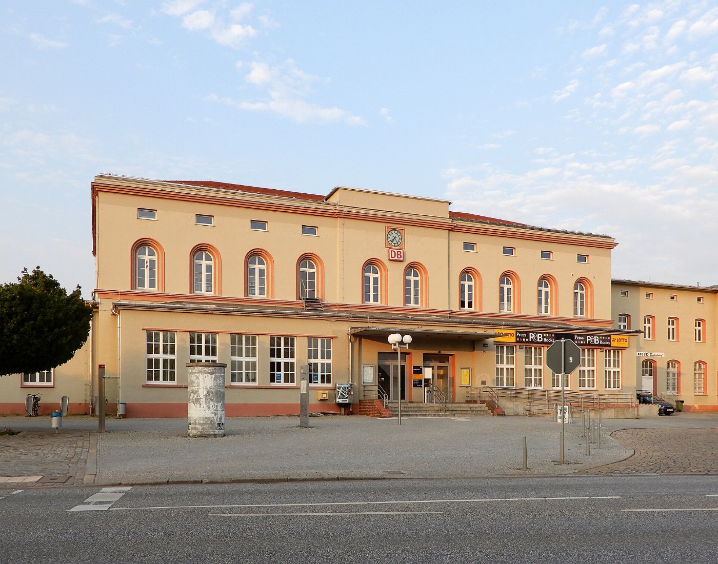 Aschersleben Herrenbreite 24 Bahnhof 03