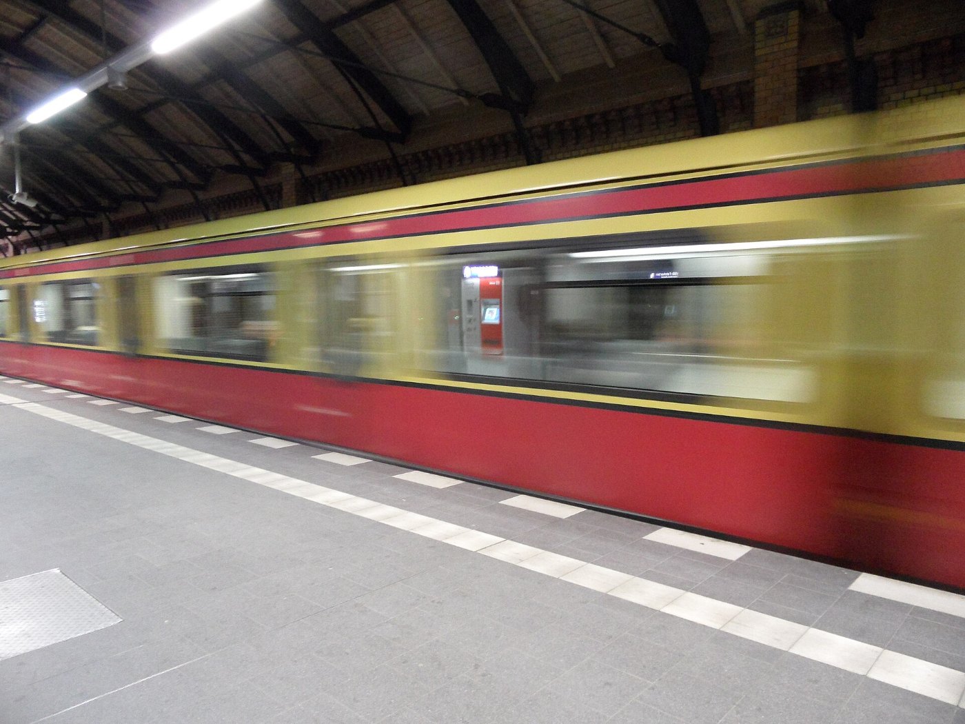 Berlin S Bahnhof Bellevue ()
