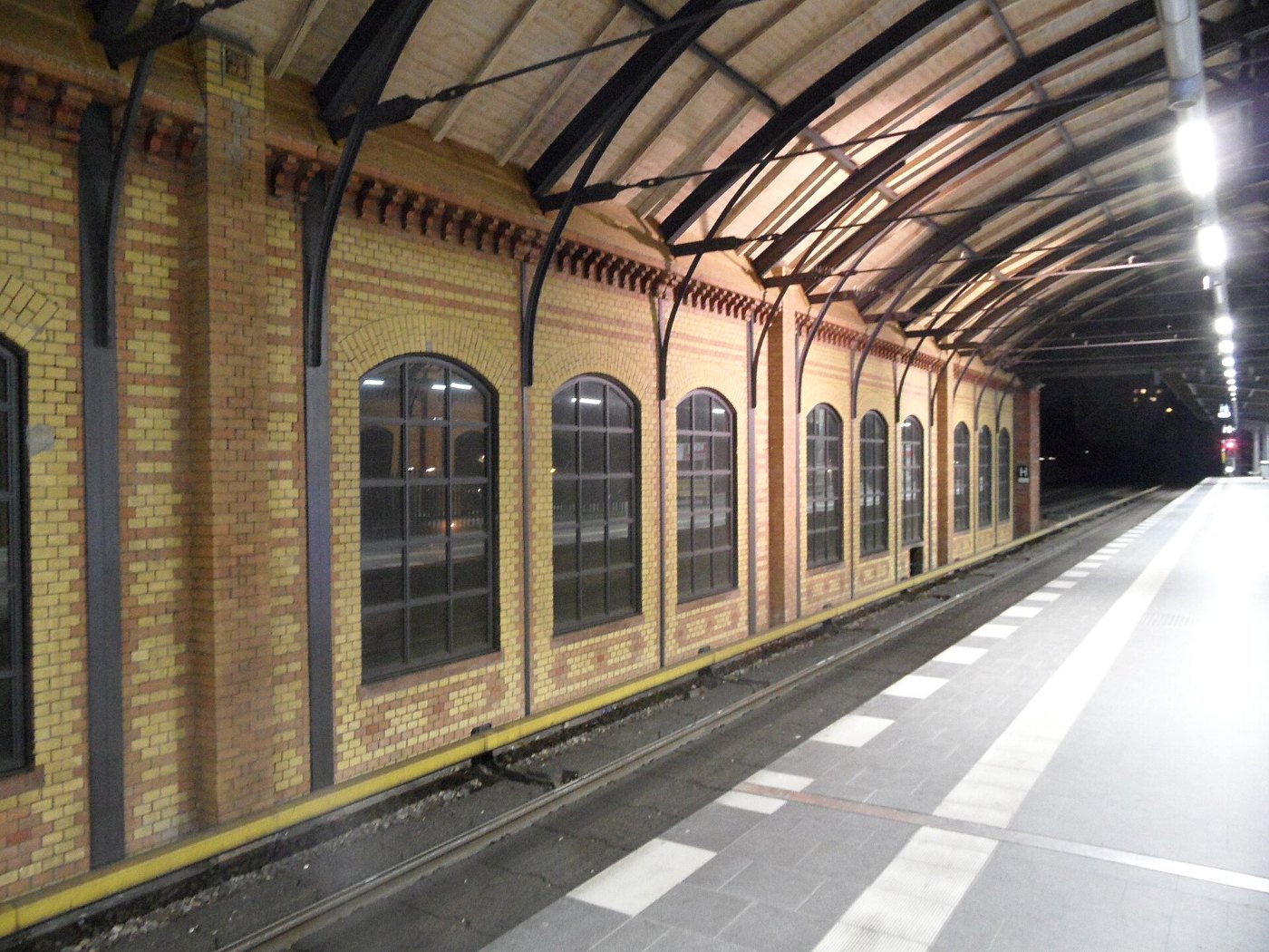 Berlin S Bahnhof Bellevue ()