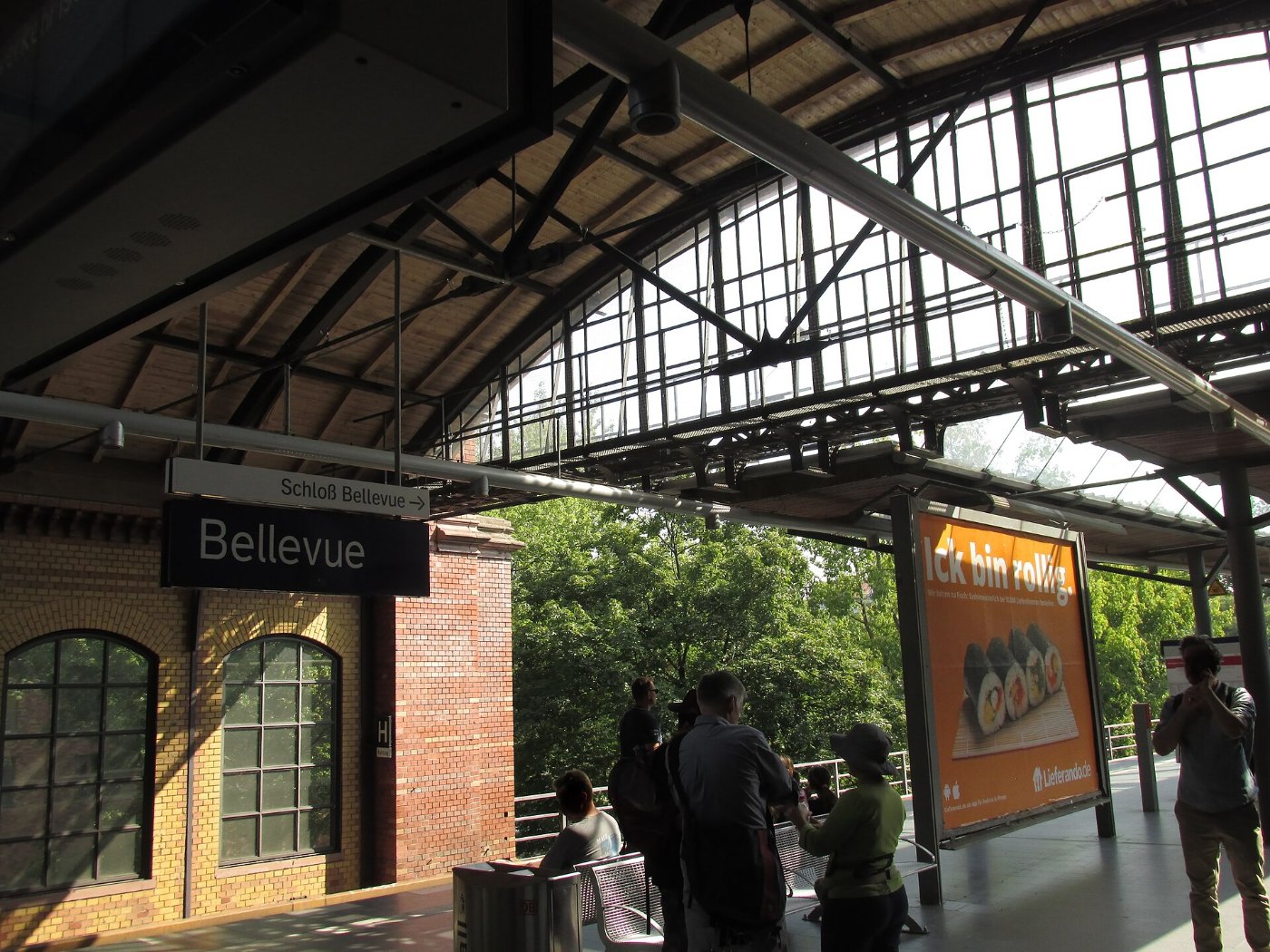 S Bahnhof Bellevue panoramio