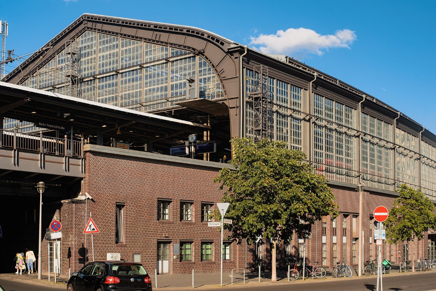 Bahnhof Berlin Friedrichstraße 01