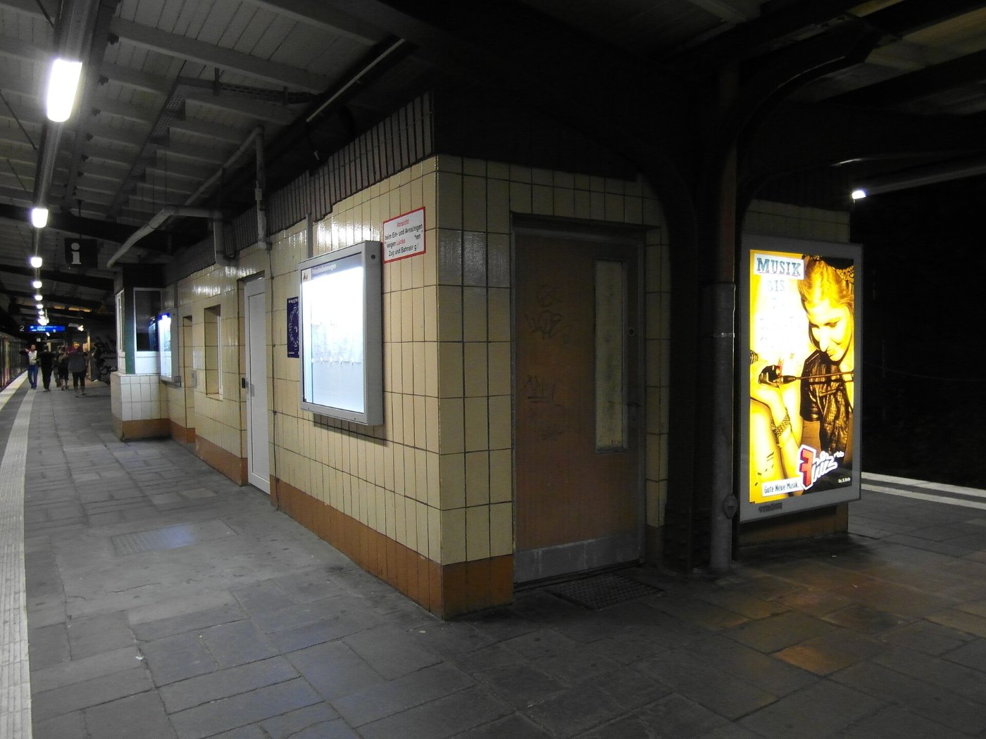 Berlin S Bahnhof Frankfurter Allee (23)