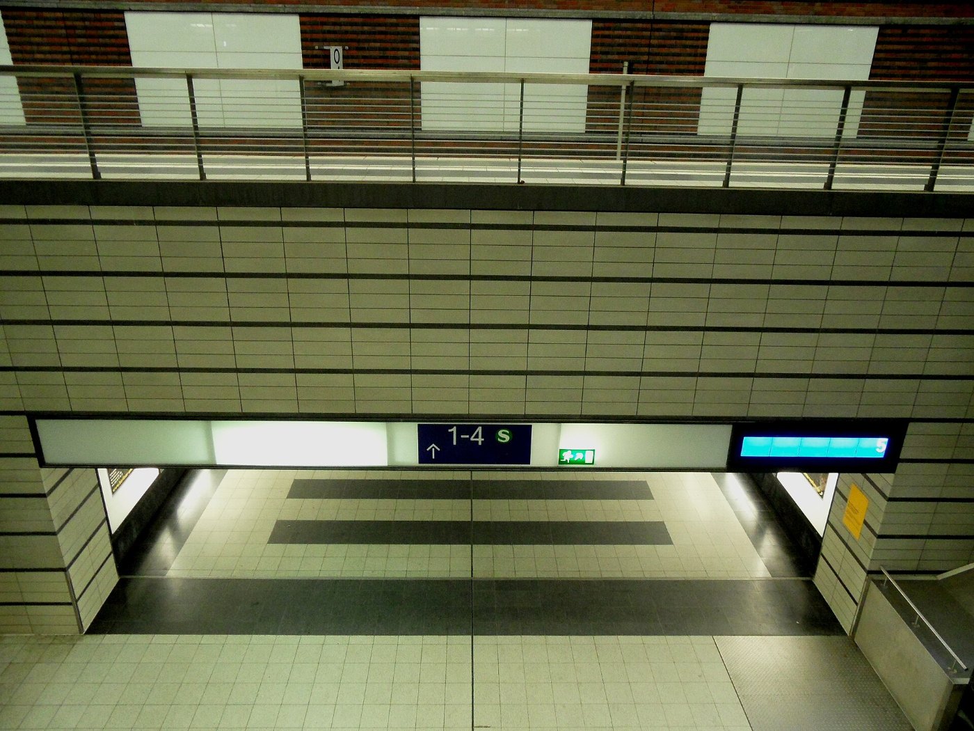 Berlin Bahnhof Gesundbrunnen ()