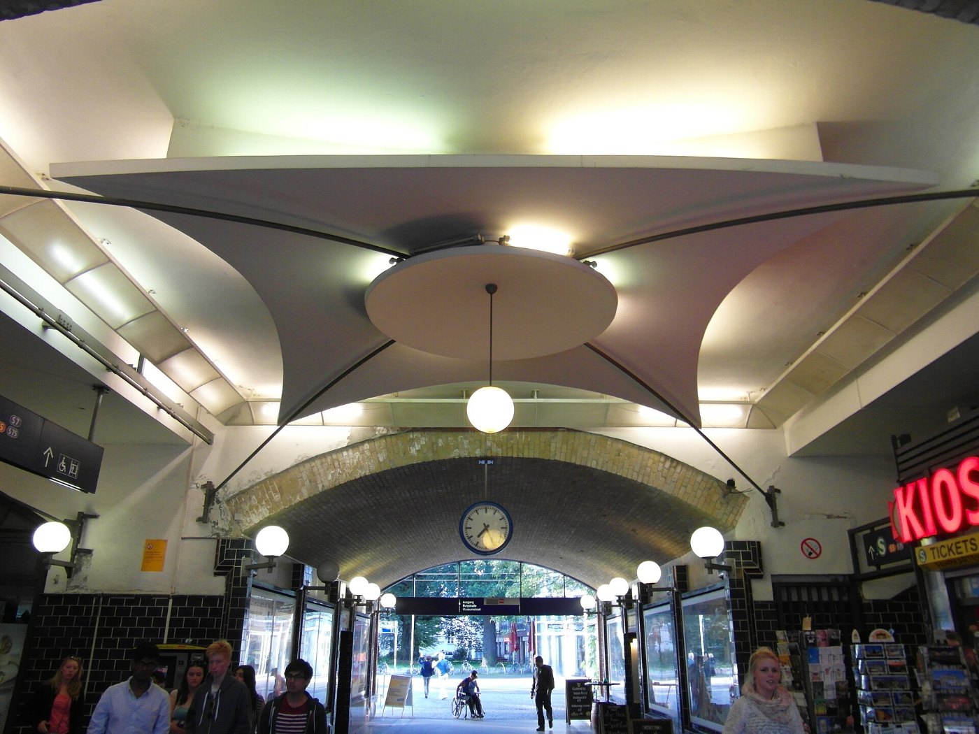 Berlin S Bahnhof Hackescher Markt Stadtbahn (8)