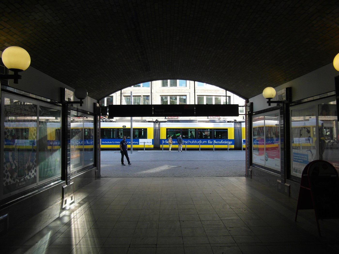 Berlin S Bahnhof Hackescher Markt Stadtbahn (73)