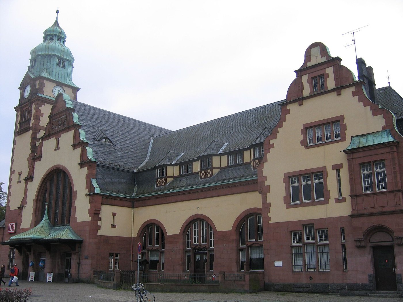 Bf Bad Homburg Straßenseite