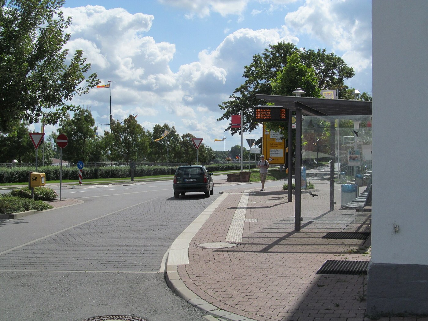 Bushaltestelle Bahnhof Nierstein, 1, Nierstein, Landkreis Mainz Bingen