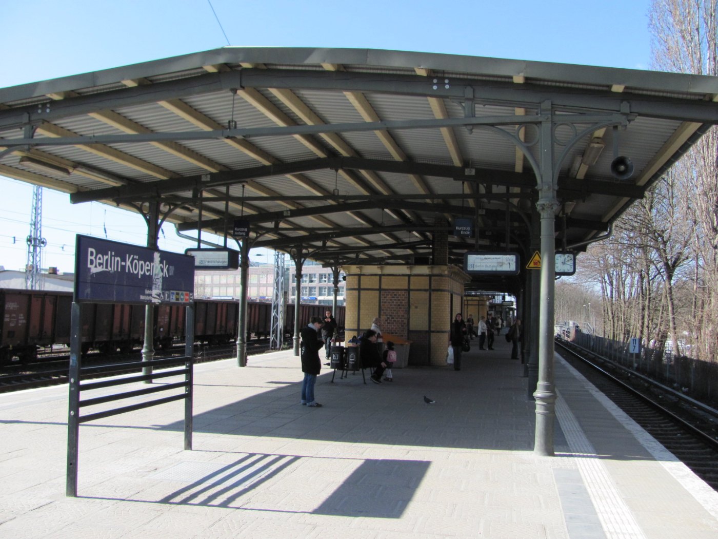 Bahnhof Berlin Köpenick platform
