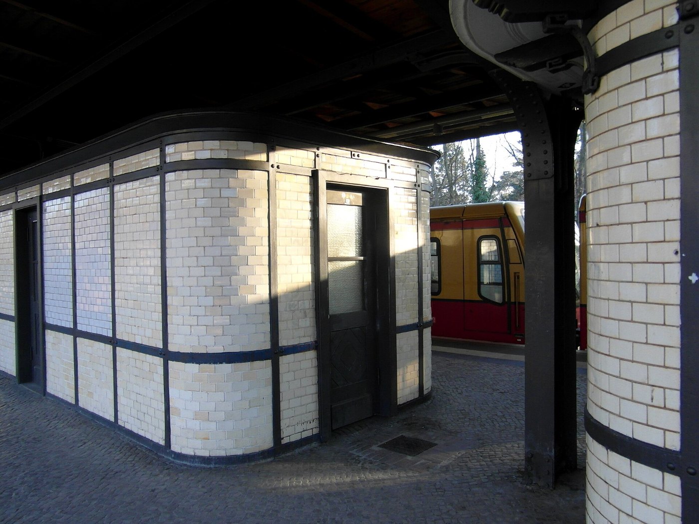 Berlin S Bahnhof Mexikoplatz ()