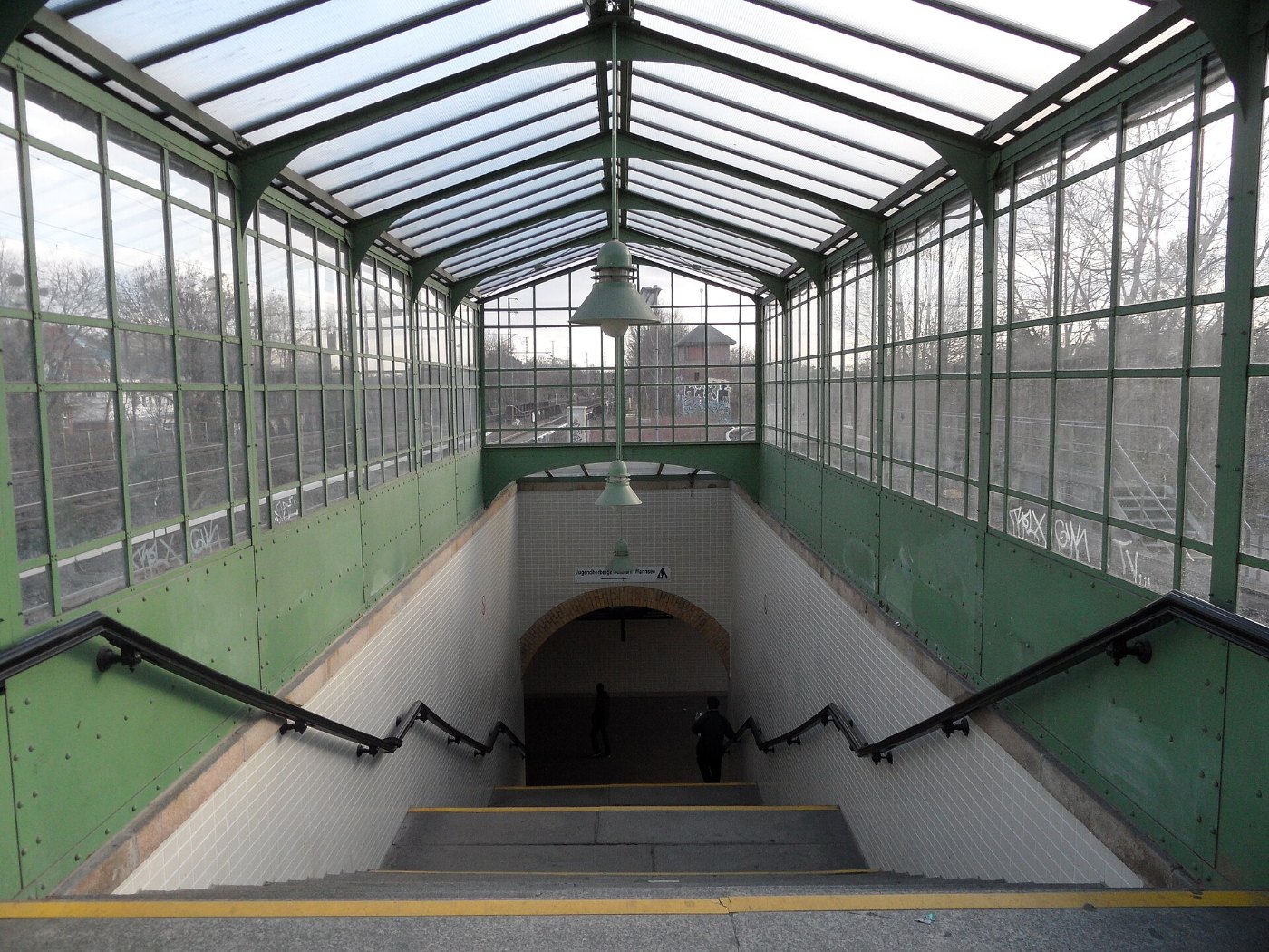 Berlin S Bahnhof Nikolassee Linien S1 und S7 ()