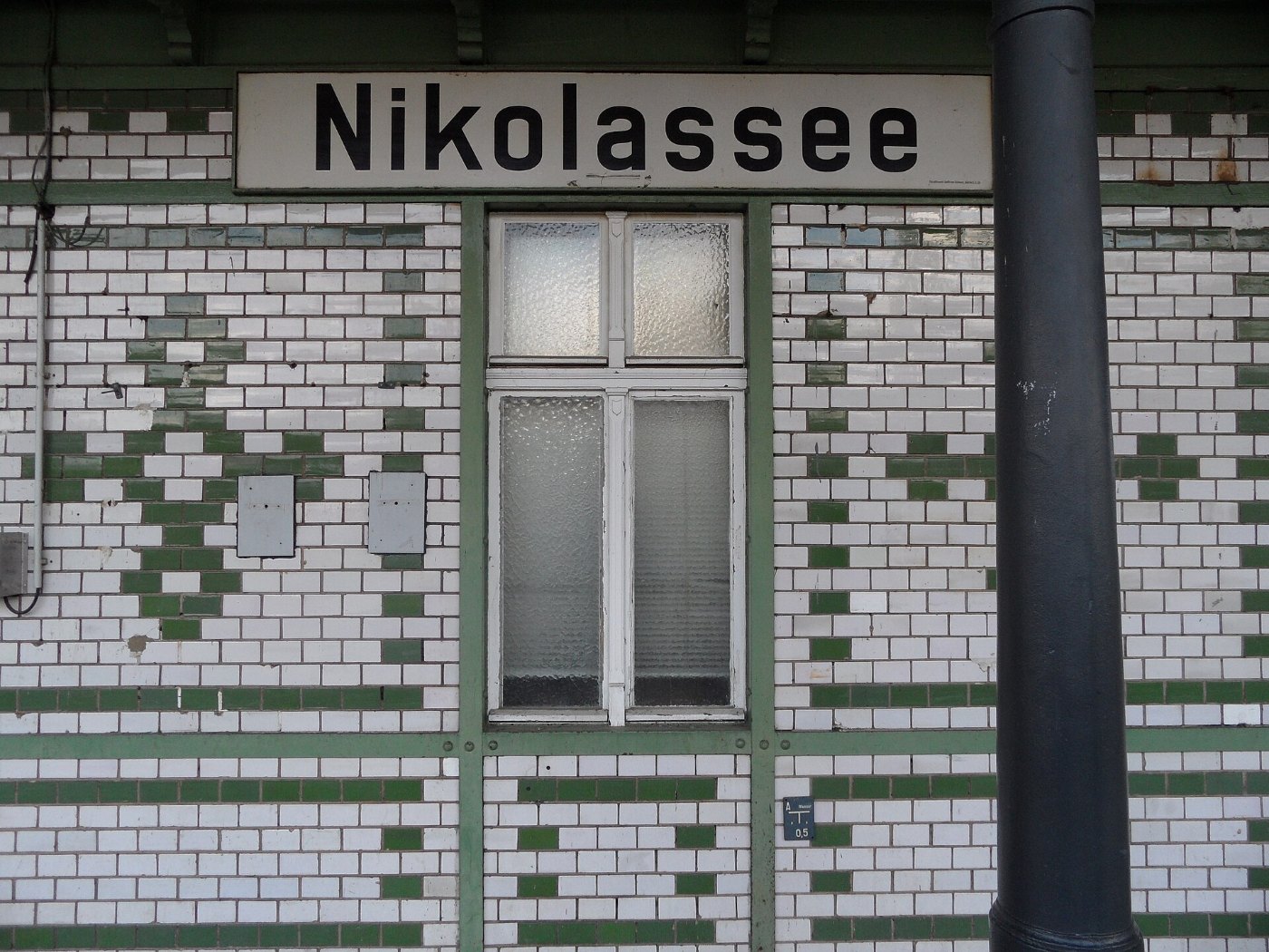 Berlin S Bahnhof Nikolassee Linien S1 und S7 ()