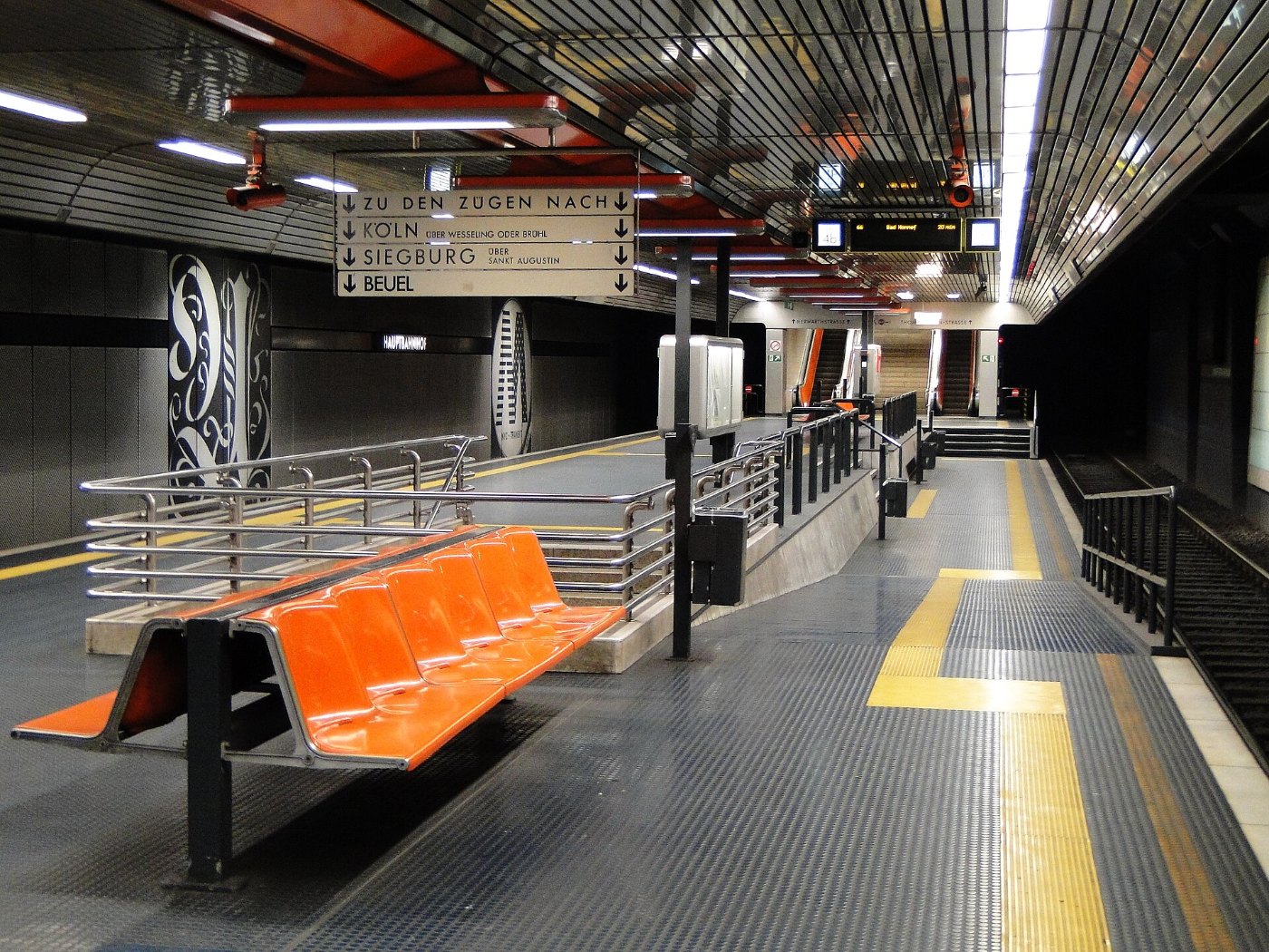 Stadtbahnhaltestelle hauptbahnhof 15