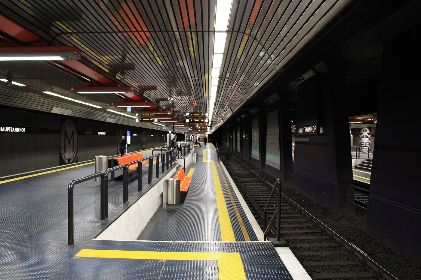 Stadtbahnhaltestelle hauptbahnhof 14