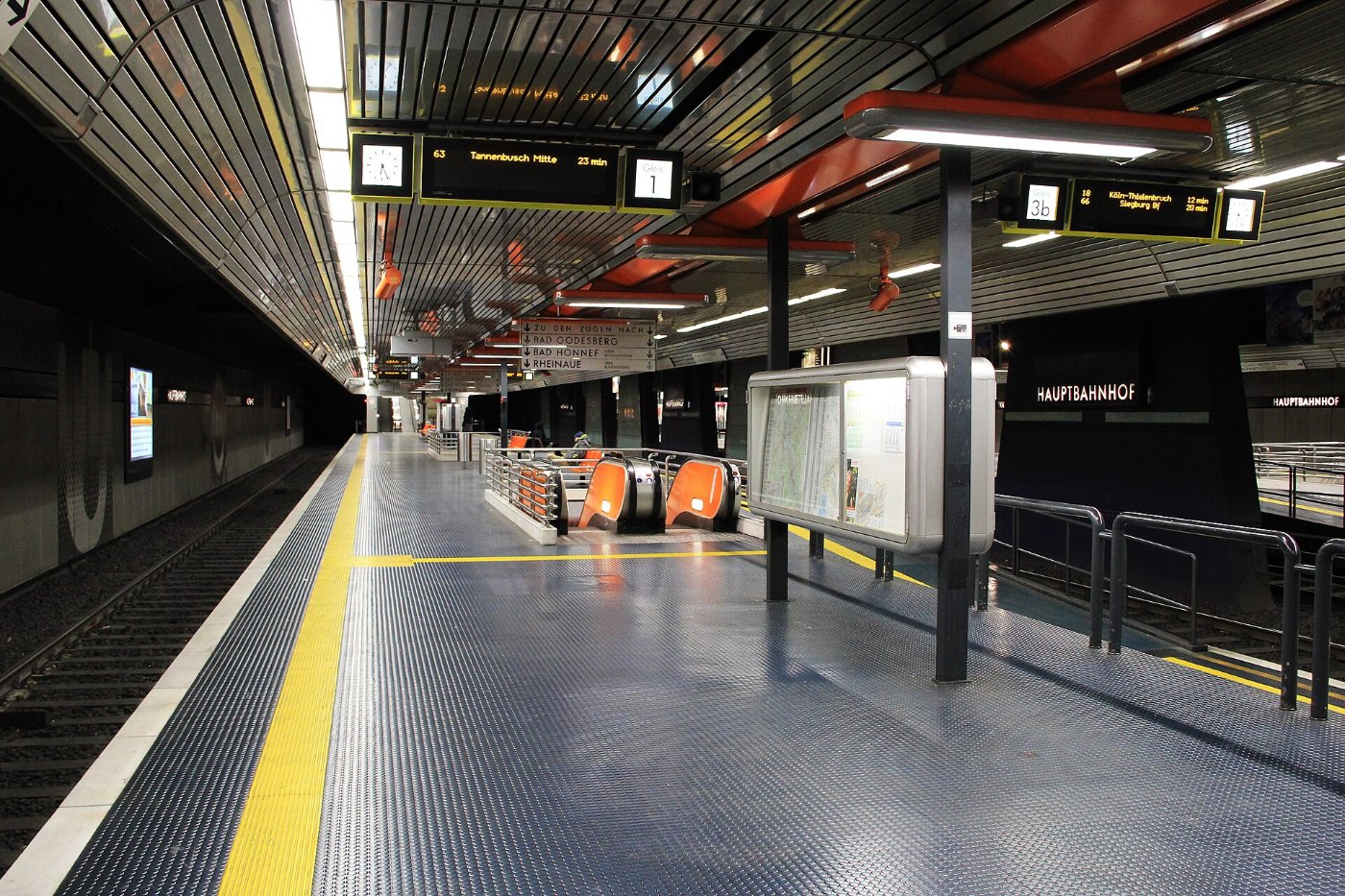 Stadtbahnhaltestelle hauptbahnhof 17