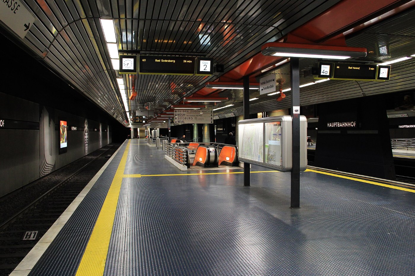 Stadtbahnhaltestelle hauptbahnhof 42