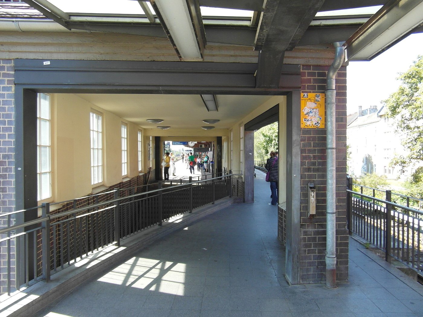 Berlin S Bahnhof Pankow (13)