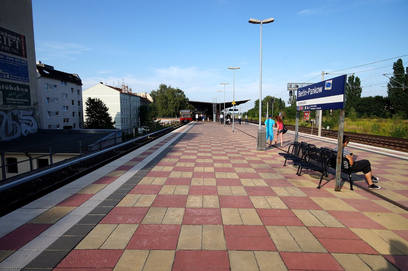 Berlin Bahnhof Berlin Pankow S Bahnhof auf Bahnsteig zu Gleis 2 7.8.2013