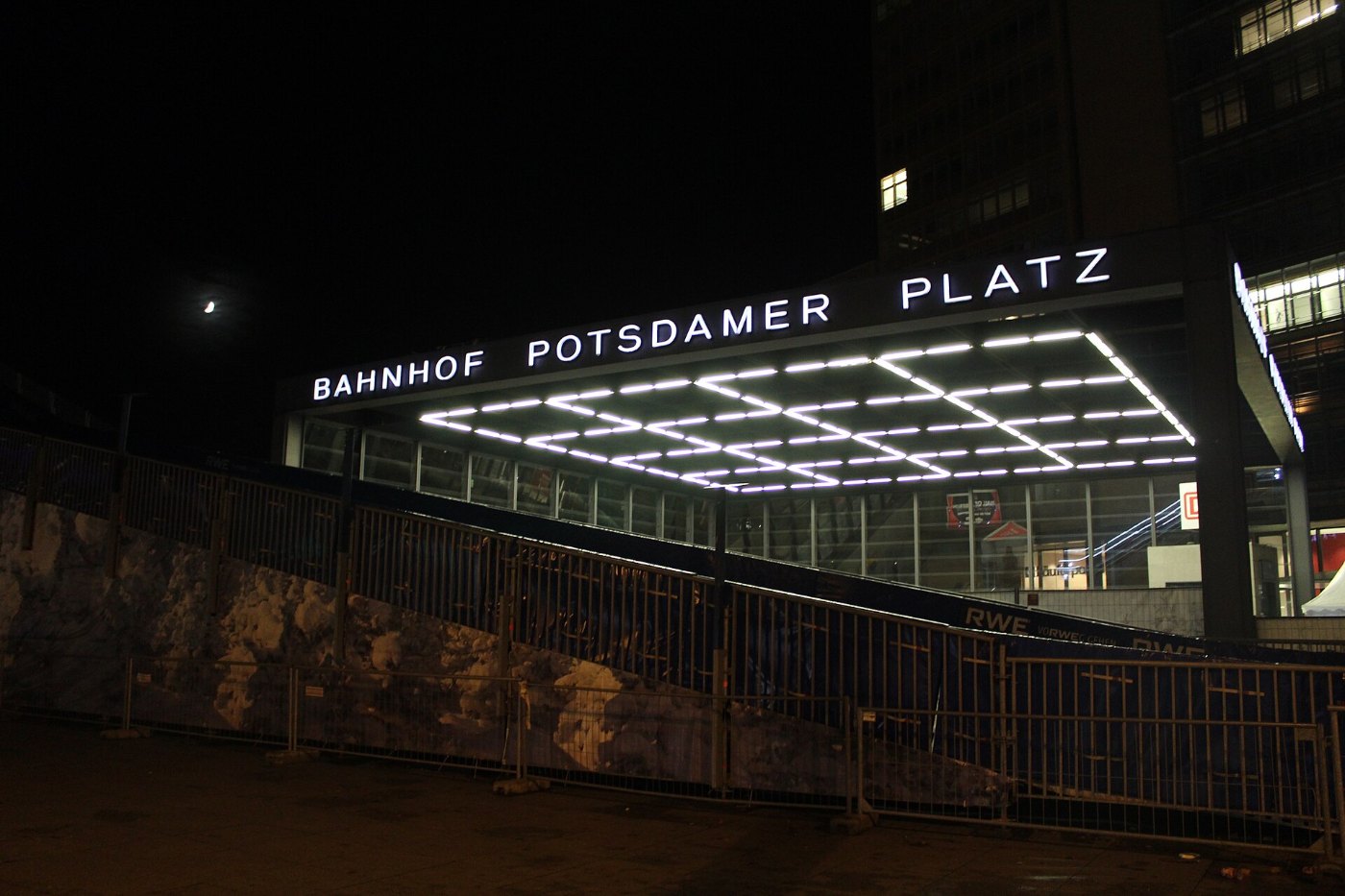 Bahnhof Berlin Potsdamer Platz Berlin Potsdamer Platz station Gare de Be