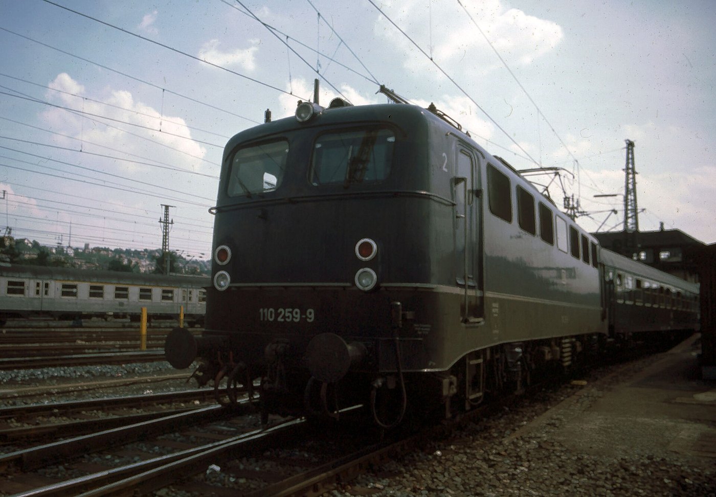 Stuttgart Hbf. Gleis 10 Lok 110 259 LABW Staatsarchiv Ludwigsburg PL 734