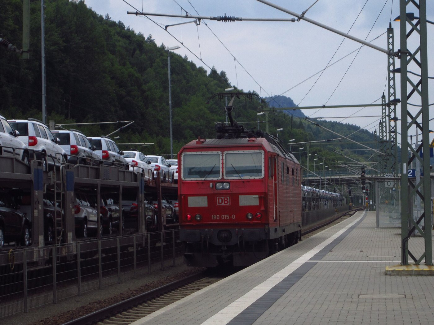 180 015 0 in Bad Schandau Bahnhof