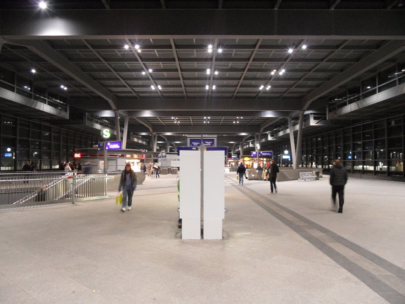 Berlin Bahnhof Südkreuz Ringbahnhalle ()