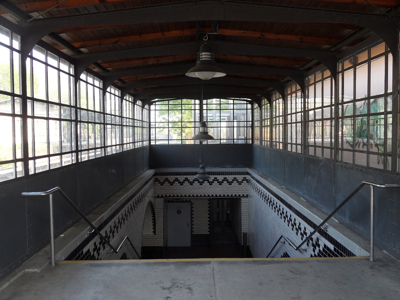 Berlin S Bahnhof Tegel ()