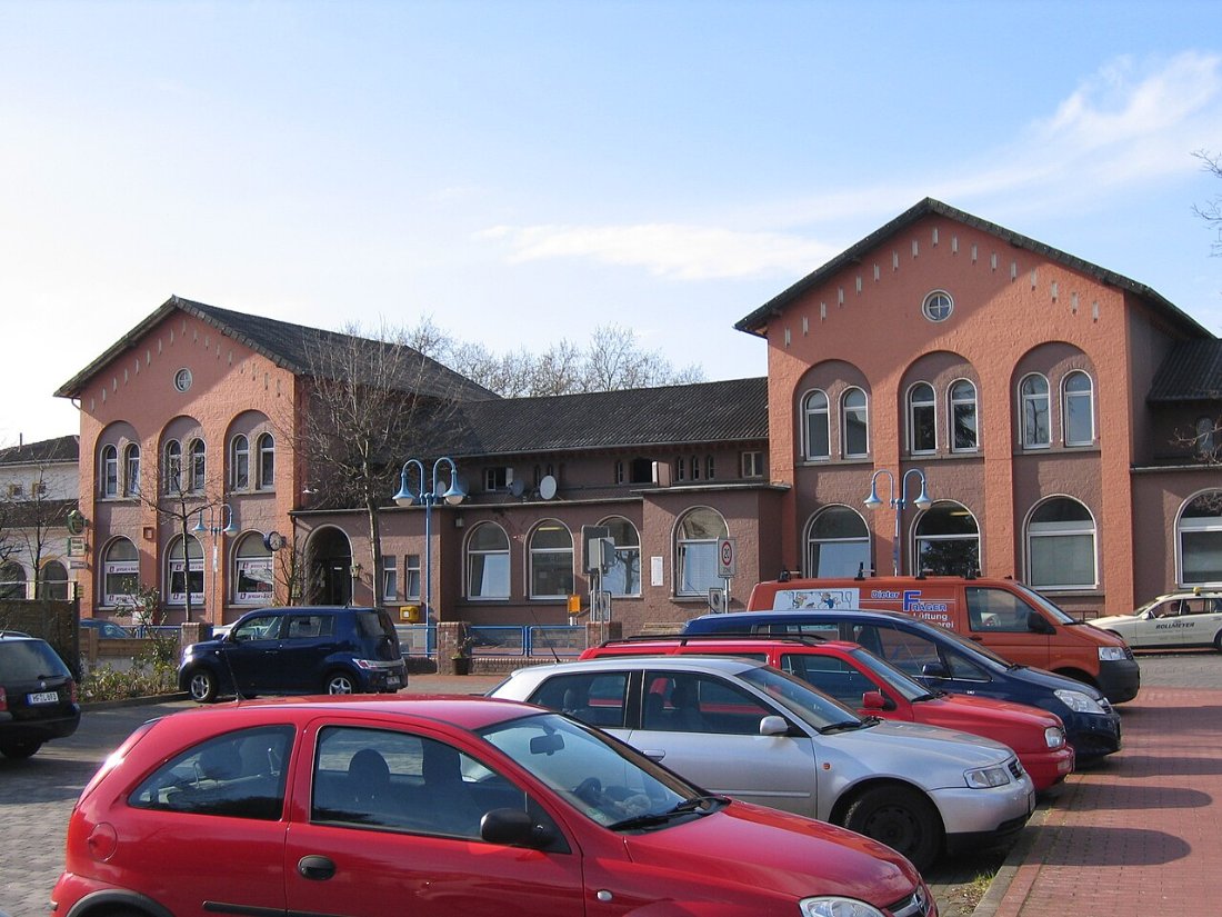 Bünde (Westf.) Train Station 025