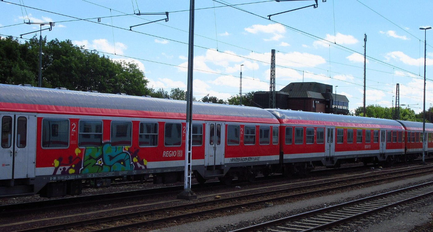 N Wagen in Crailsheim mit Stellwerk