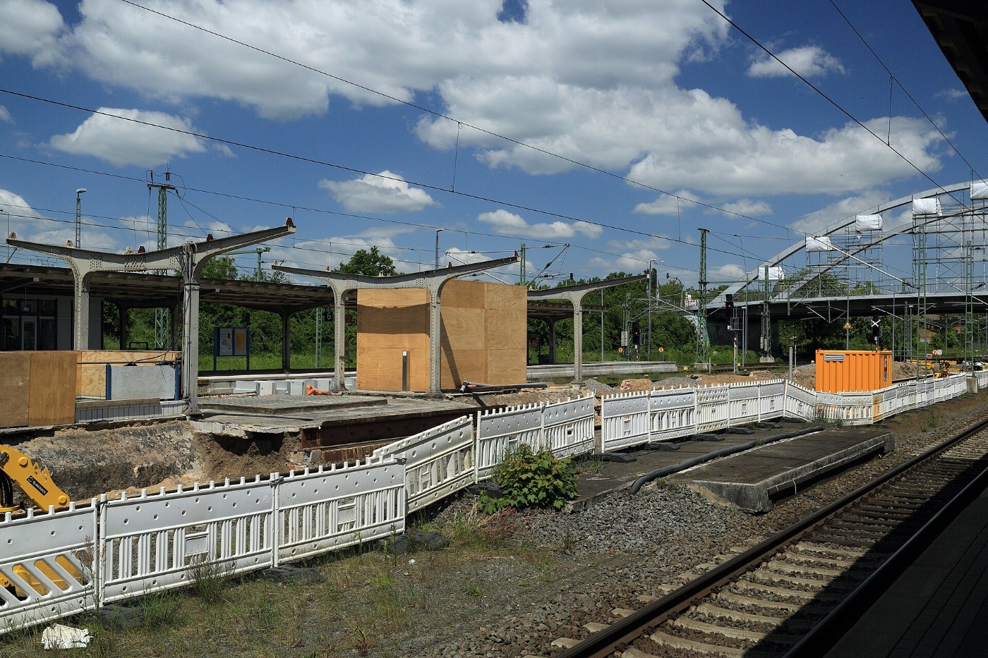 J39 483 Bf Dessau Hbf, Bahnsteigumbau