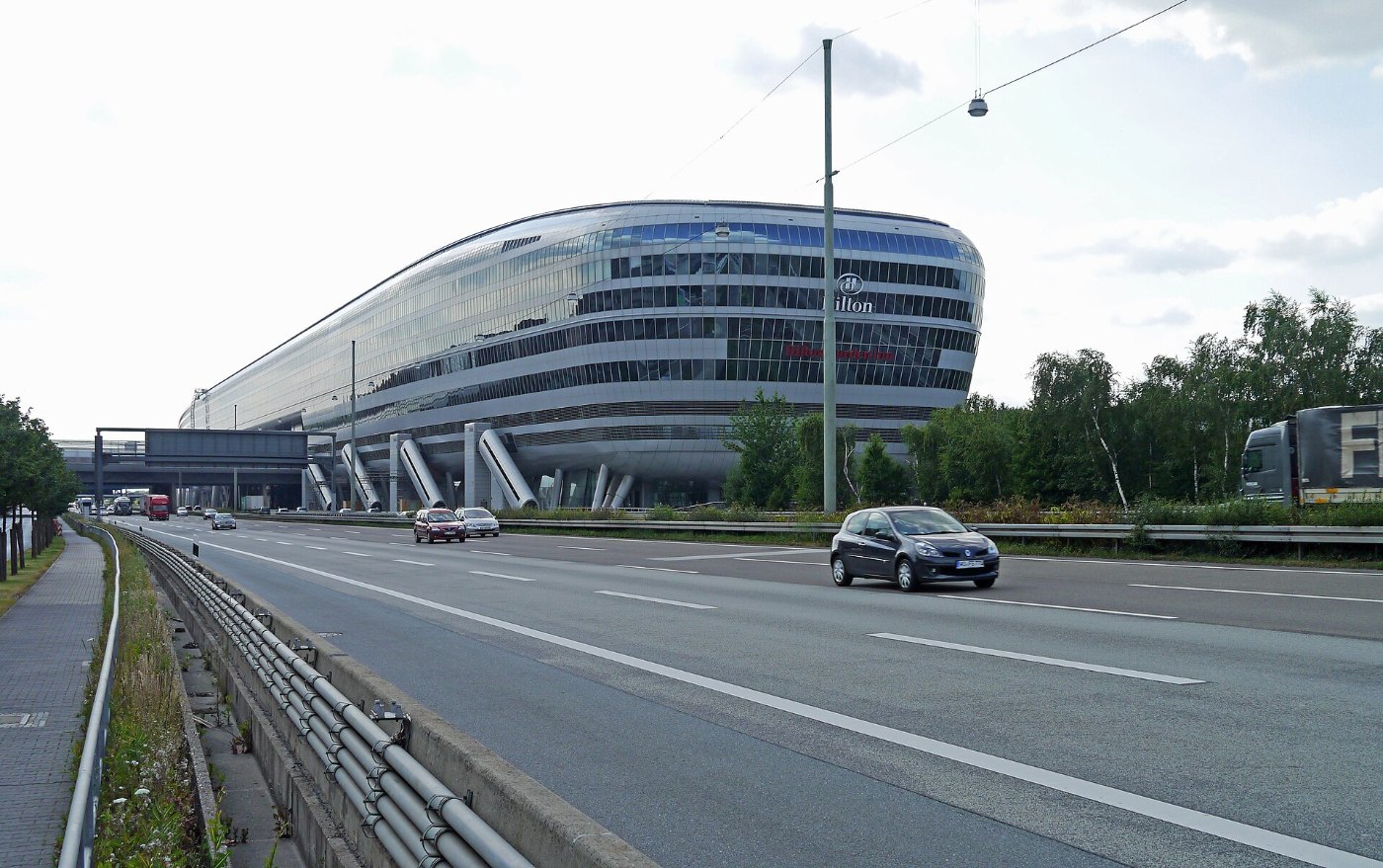 The Squaire Flughafen Bahnhof Frankfurt 2013 Ffm 032