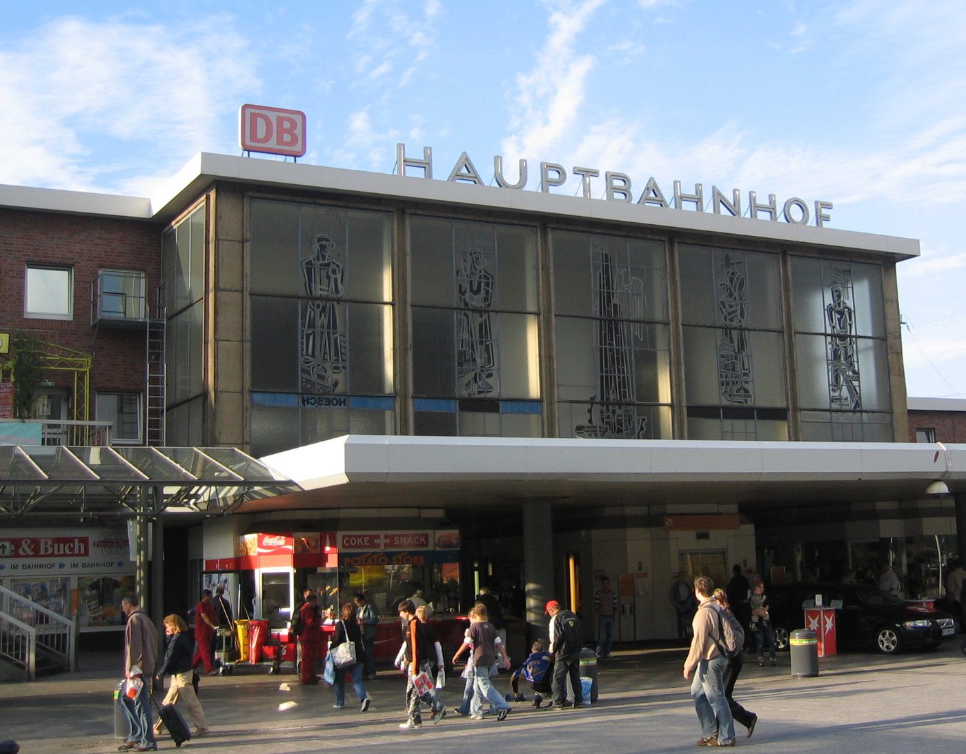 Eingangshalle des Dortmunder Hauptbahnhofs