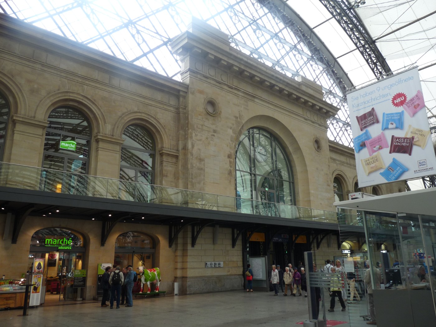 Bahnsteige im Dresdner Hauptbahnhof