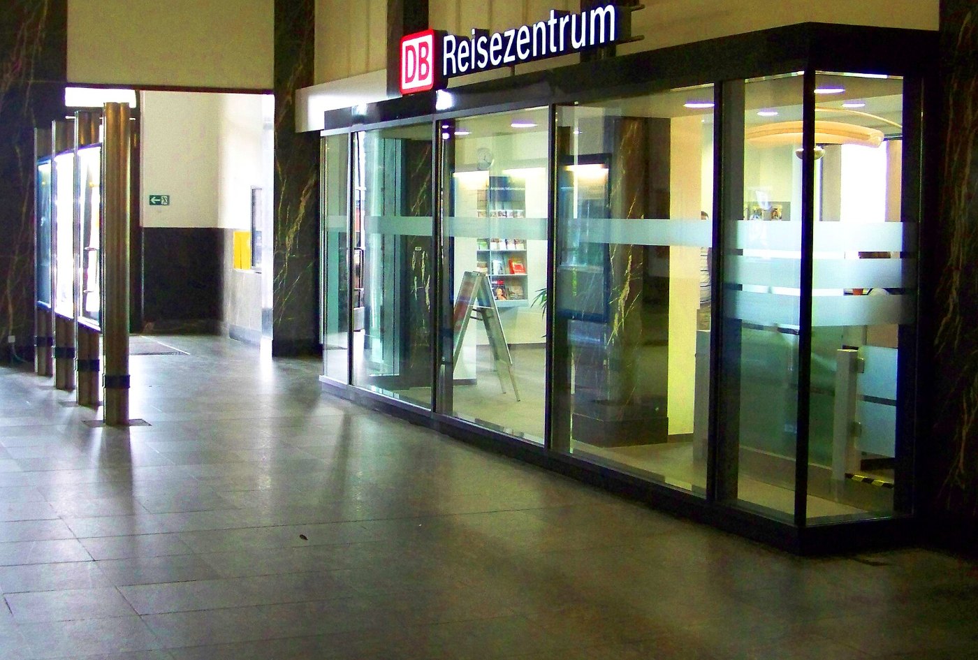 Bahnhof Düren DB Reisezentrum