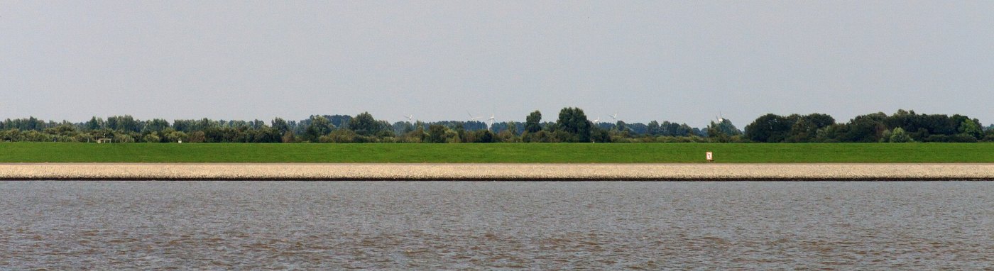 Emden Außenhafen 8581