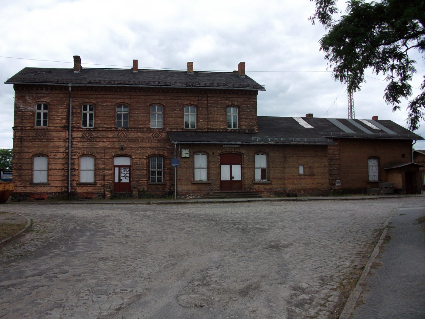 Clp Bf Elsterwerda Biehla EG Straßenseite