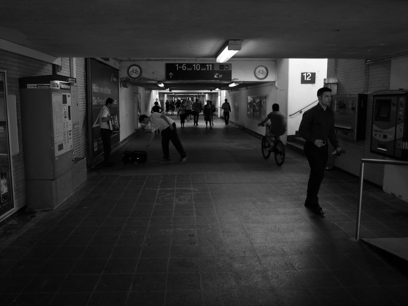 Unterführung Höchst Bahnhof sw