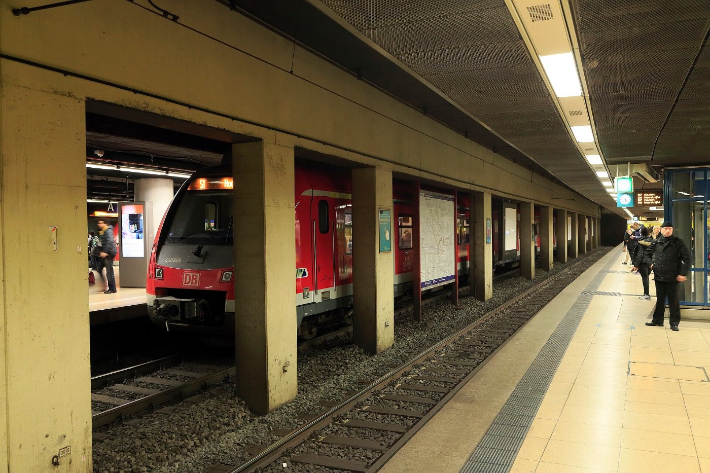 J24 125 Bf Ffm Hauptwache, 430 605