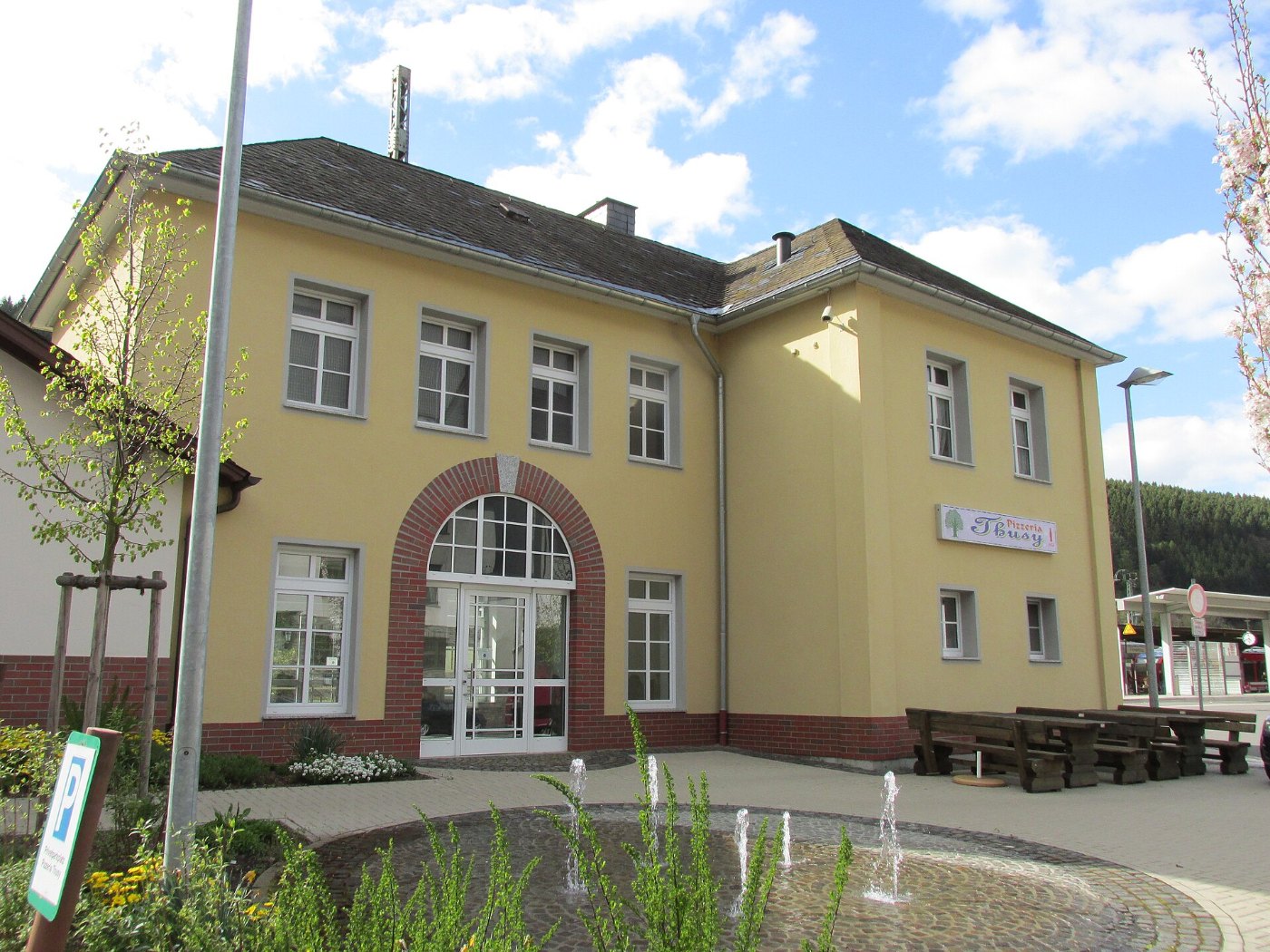 Bahnhof Finnentrop (neues Gebäude)
