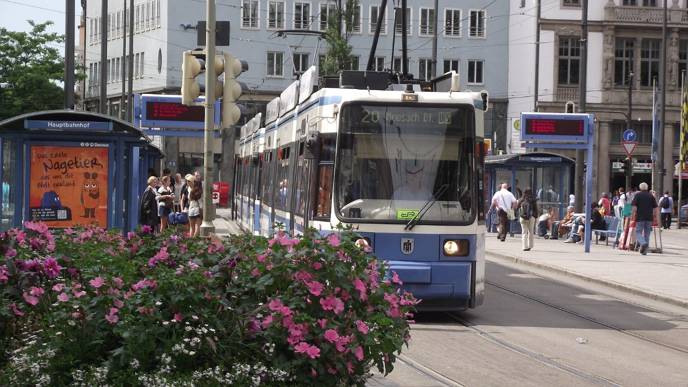 Trams in Munich in 2011 3