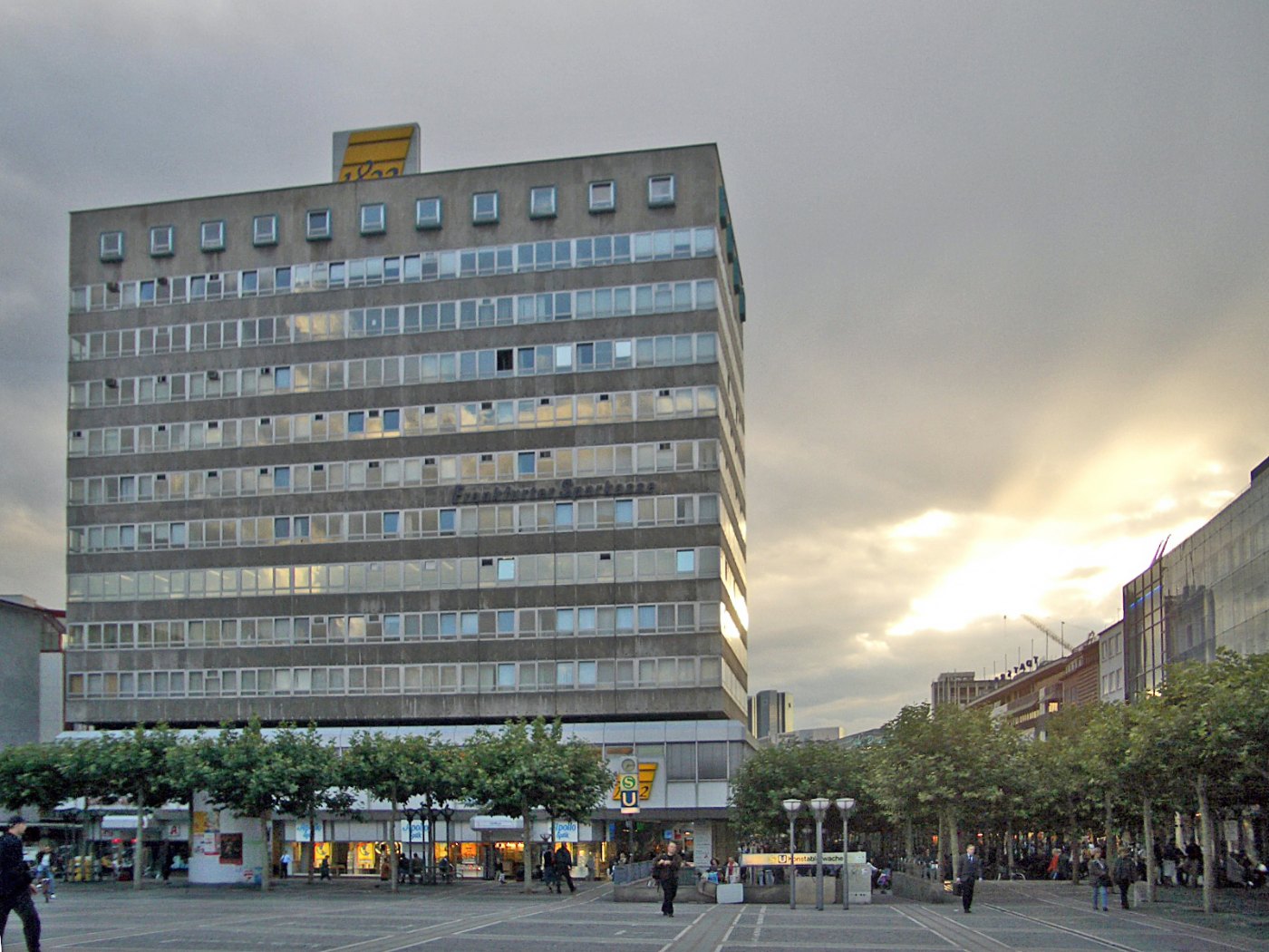 Mk Frankfurt Konstablerwache Bienenkorbhaus