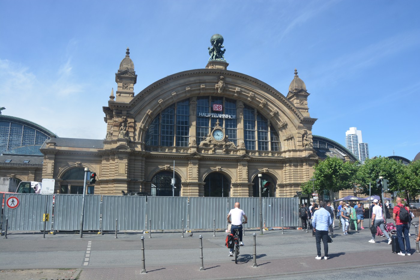Frankfurt Hauptbahnhof von außen