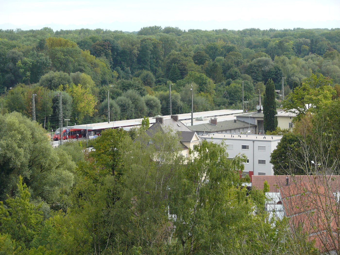 Freising Bahnhof vom Domberg aus 2022 09 13 241a