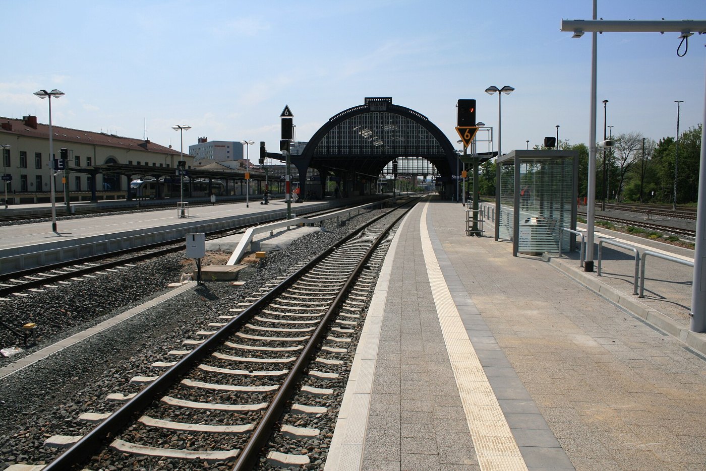 Hauptbahnhof Gera Gleis 5 nach dem Umbau