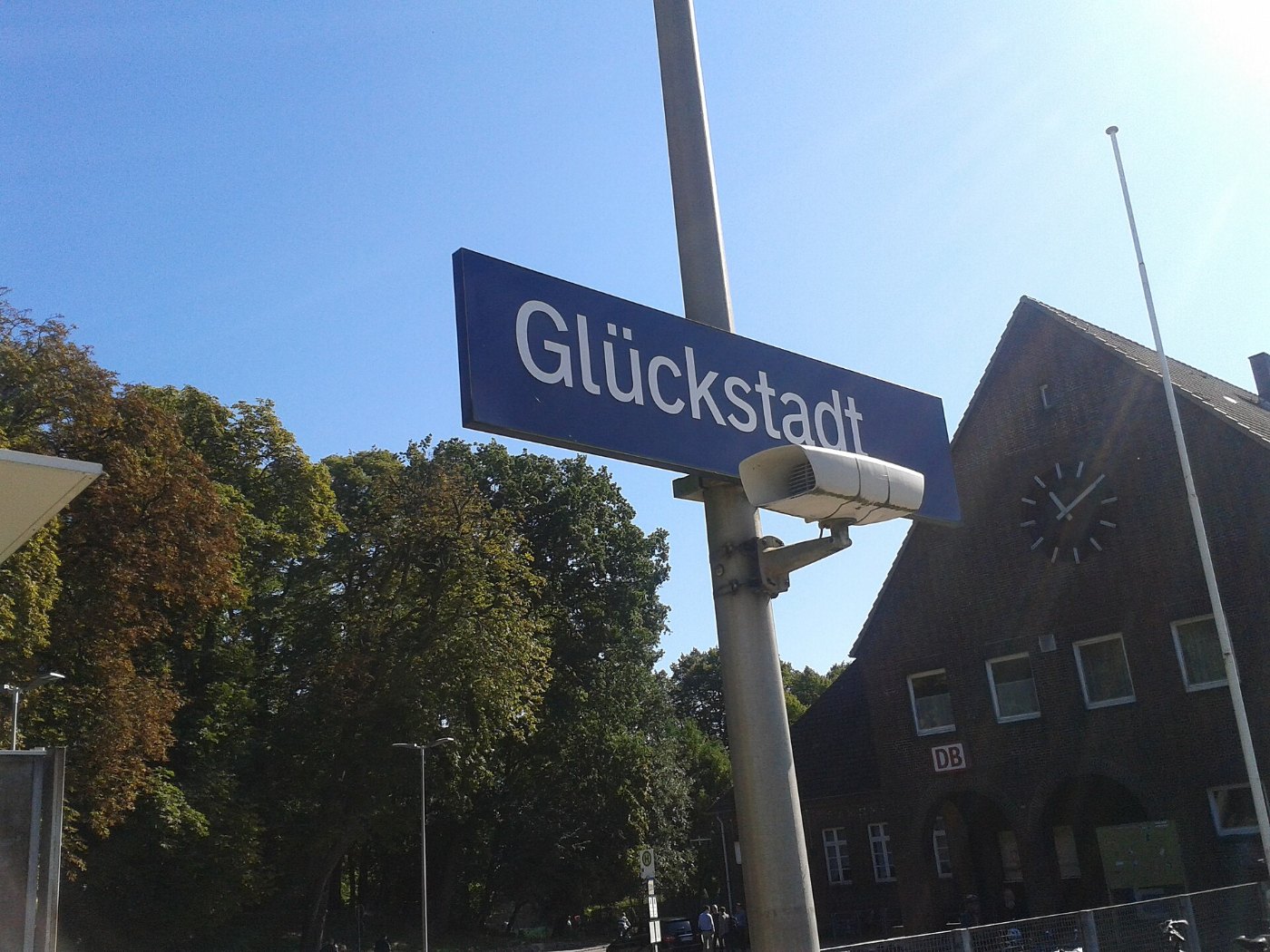 Bahnhofsschild Glückstadt