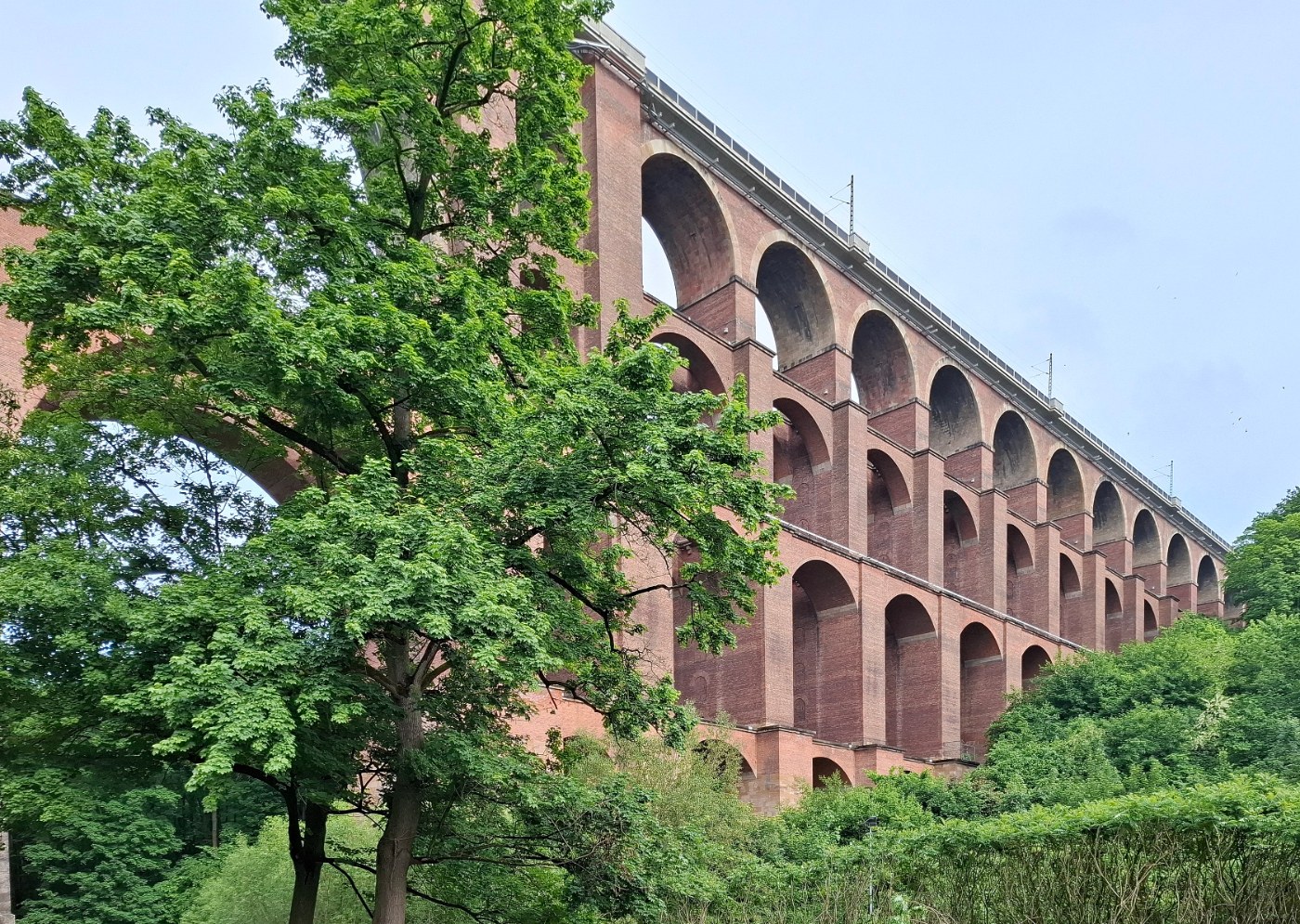 Blick von Osten auf die Göltzschtalbrücke bei Netzschkau