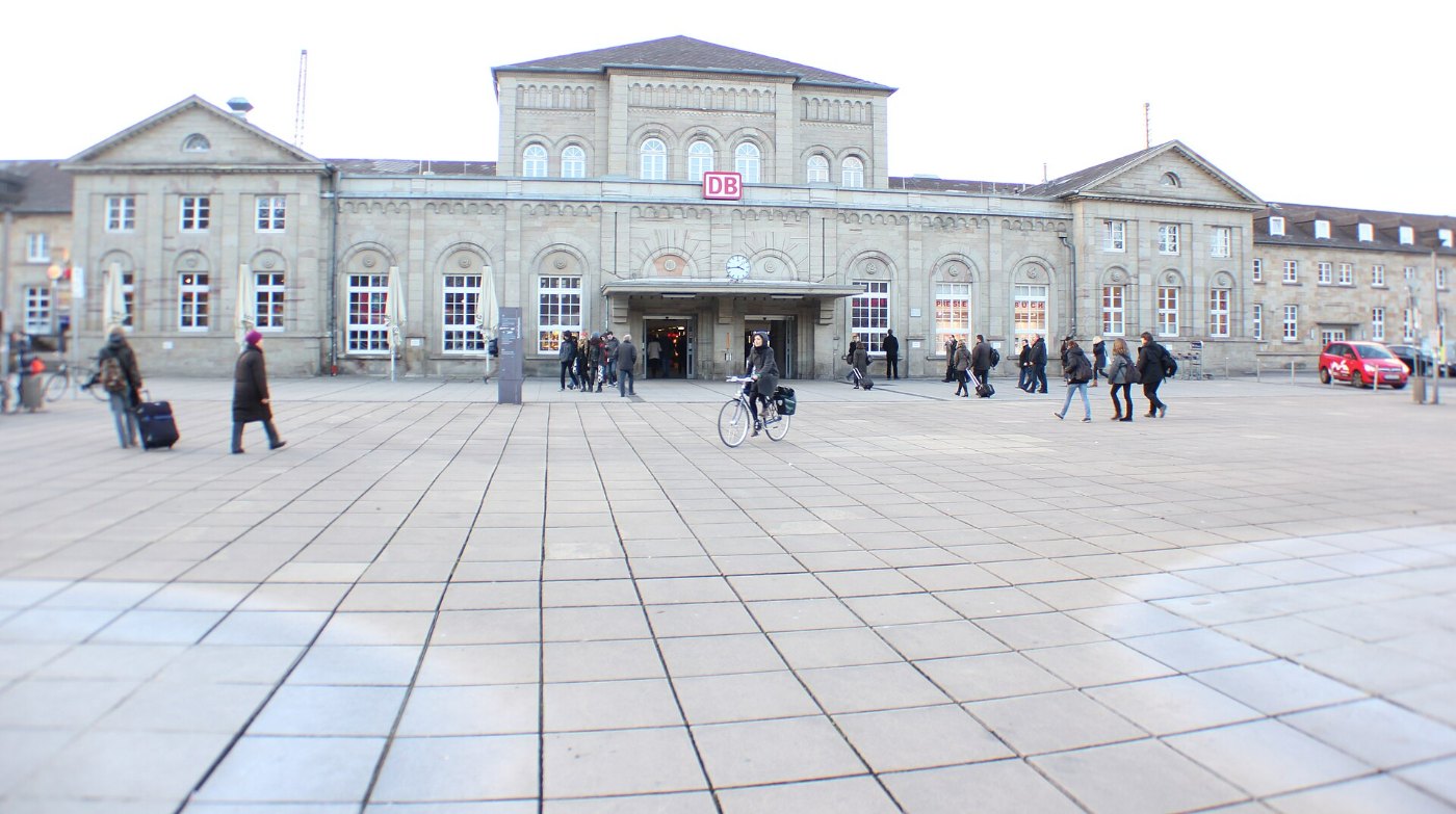 Bahnhof Göttingen draußen