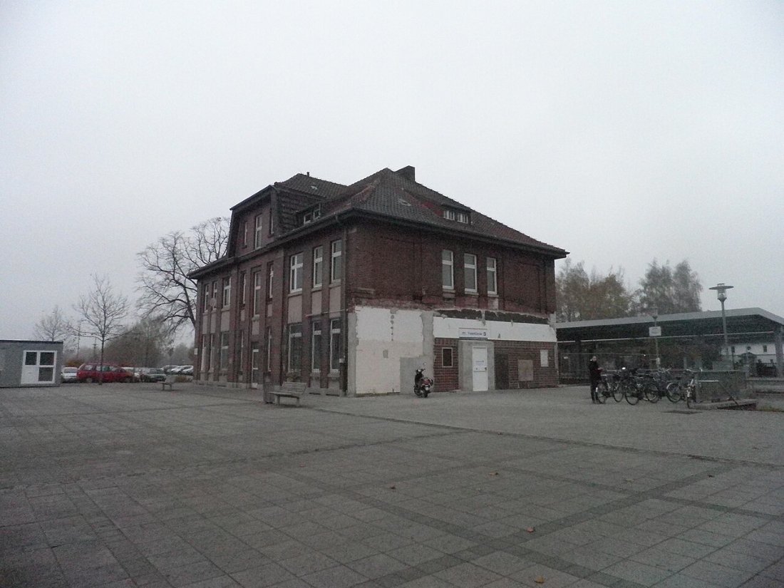 Gronau railway station Nov 11